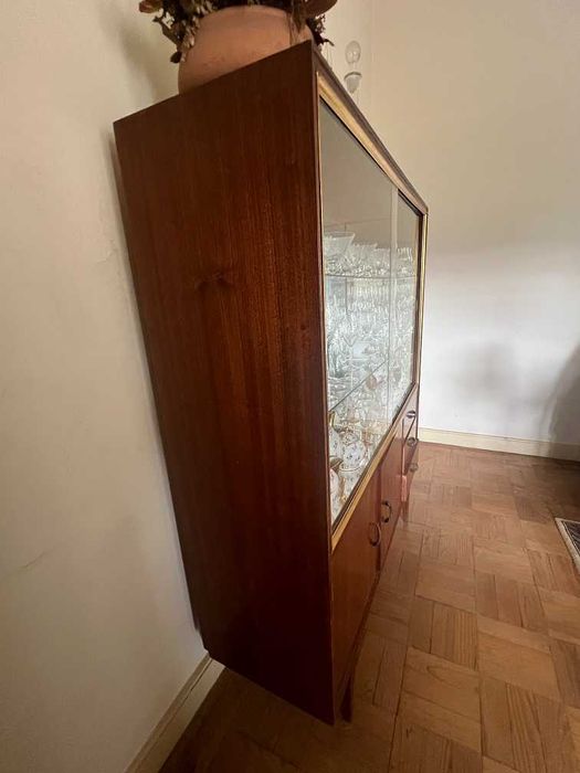 Cristaleira/Vitrine/Estante dos anos 70