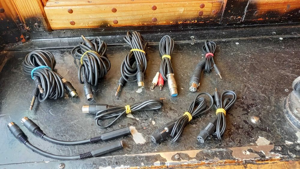 Кабеля-переходники ТОЧКА-ТИРЕ,5Din-RCA/Jack,XLR,PS/2  и др.