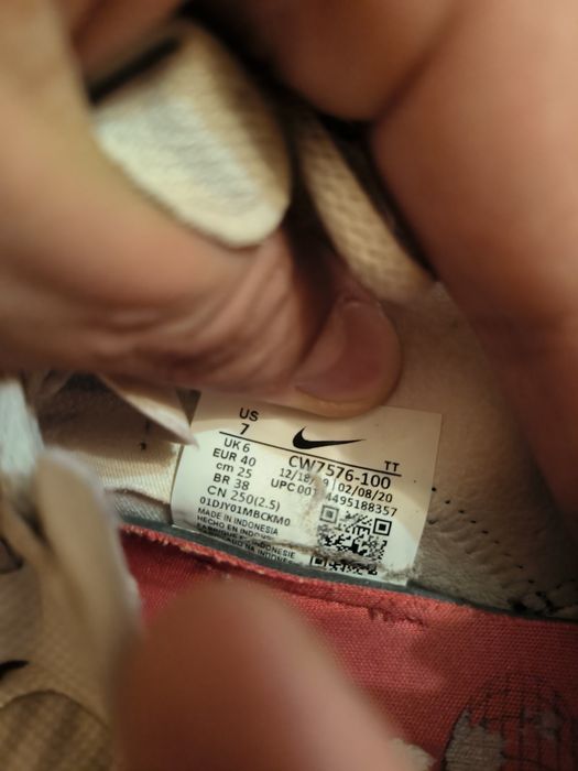 Кросівкі Nike React розмір 40 стан ідеальний