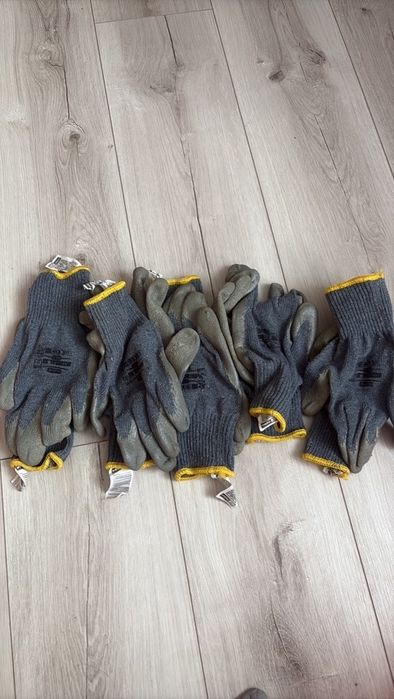 Рукавички  різні