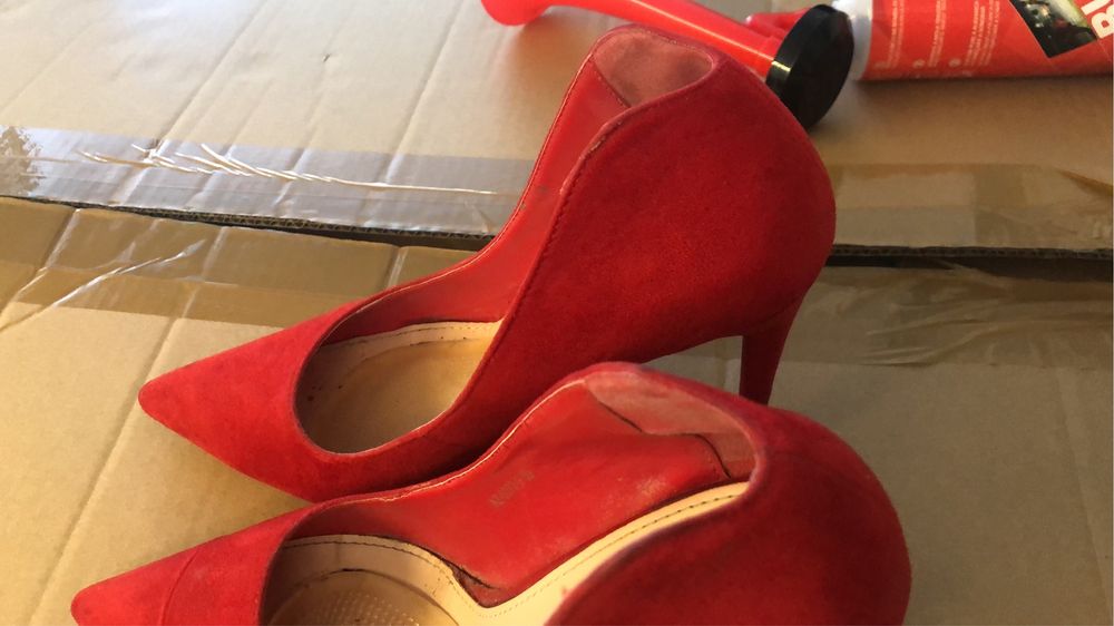 Sapatos vermelhos