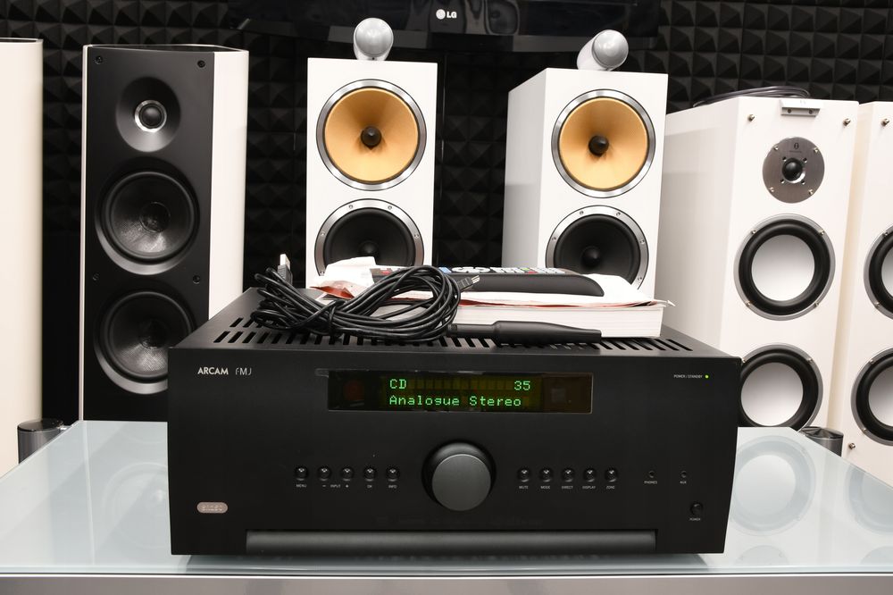 Zadbany wzmacniacz Amplituner stereo Arcam SR250 z DAC zestaw