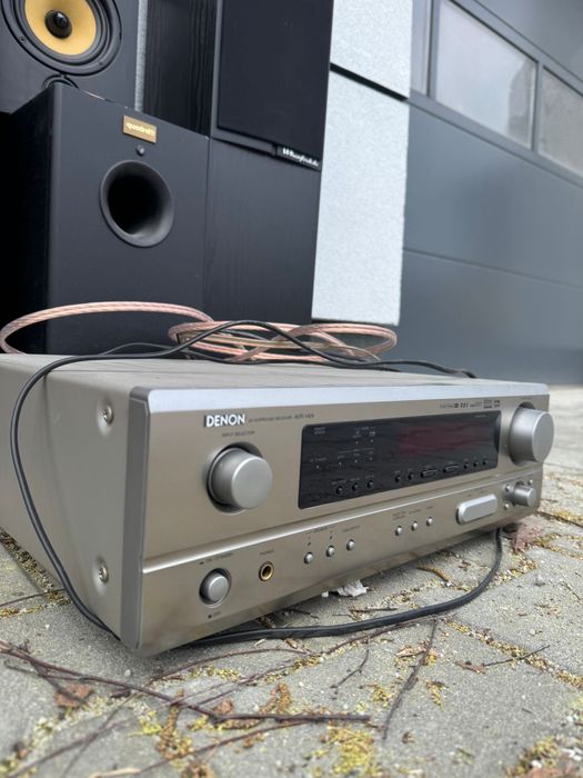 Aplituner Denon AVR-1404 z 5 glosnikami Wharfedale i subwooferem quadrant.