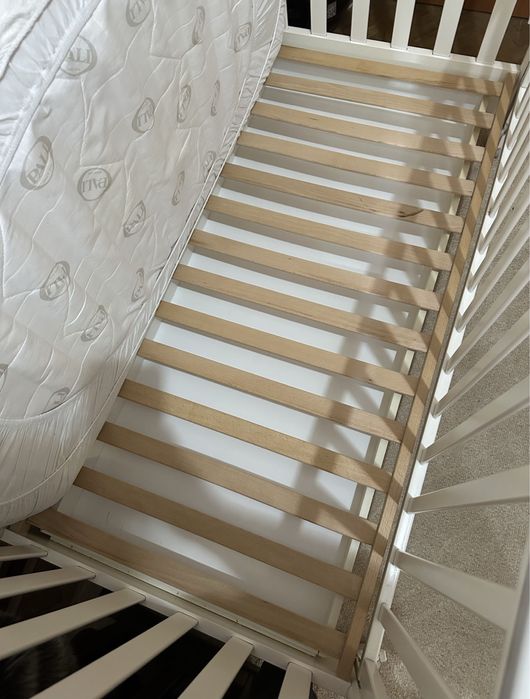 Манеж, ліжко дитяче. Терміново.