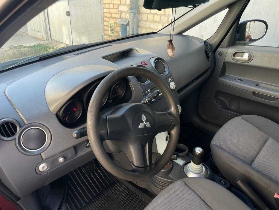 Mitsubishi Colt 2005