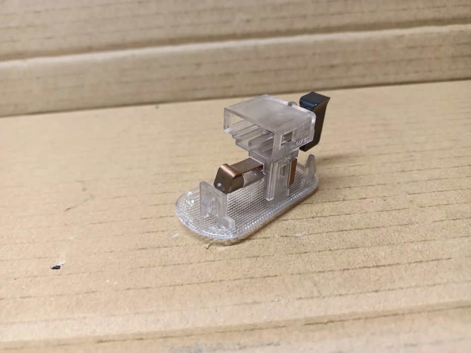 Lampka podświetlenia schowka pasażera VW Skoda Seat