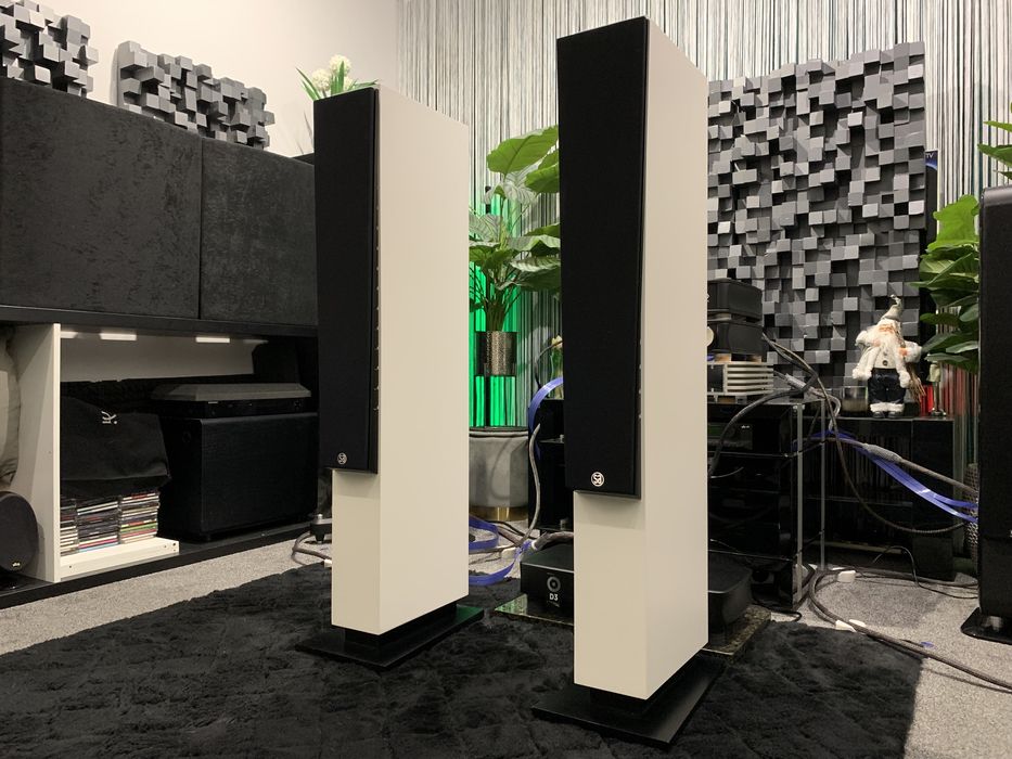 Hi-End System Audio Ranger Kolumny White Satin Jedyne Nordost cable