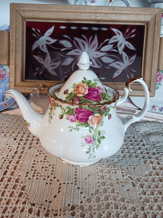 Imbryk dzbanek Royal Albert Old country roses porcelana