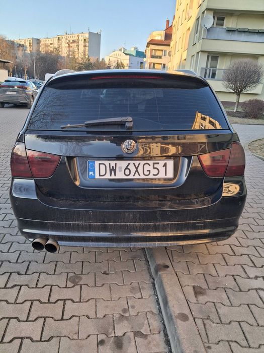 BMW E91 318d 2012 Uszkodzony