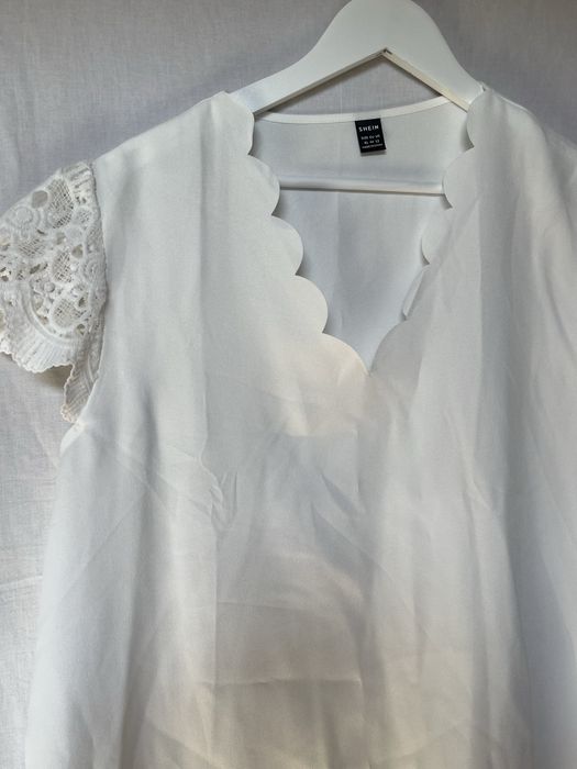 Biała elegancka bluzka