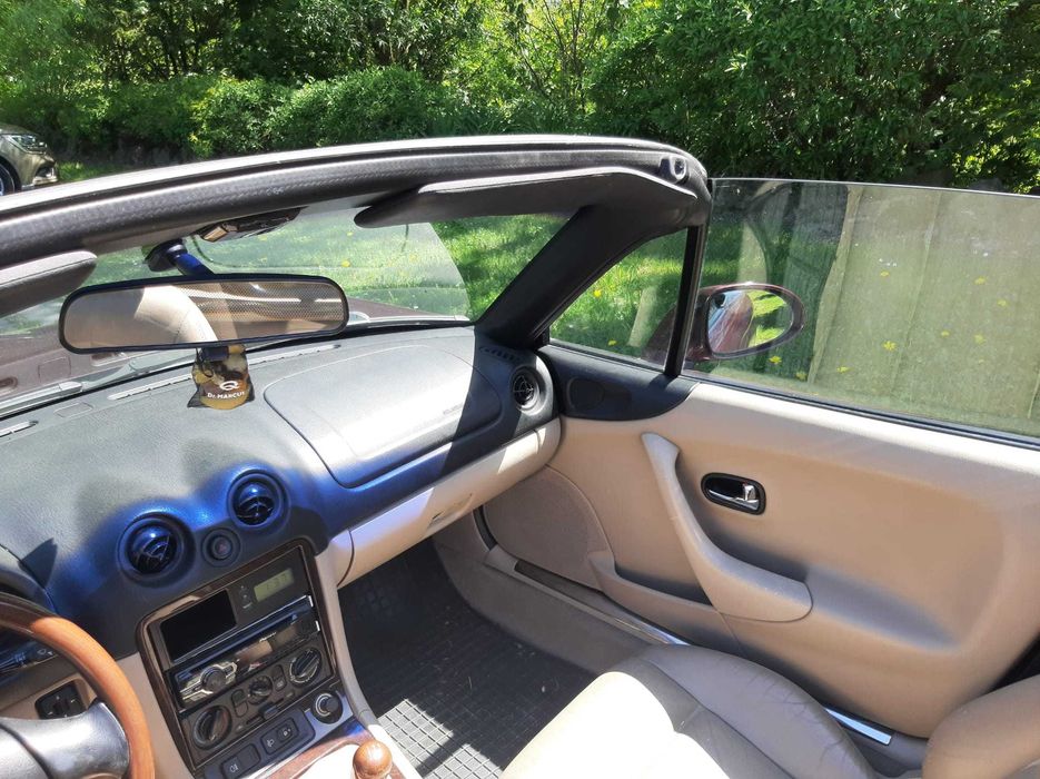 Mazda "Miata" MX5 2000 r. Nardi Torino
