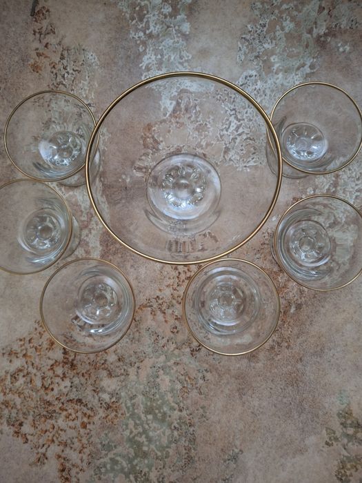 Красивий скляний набір