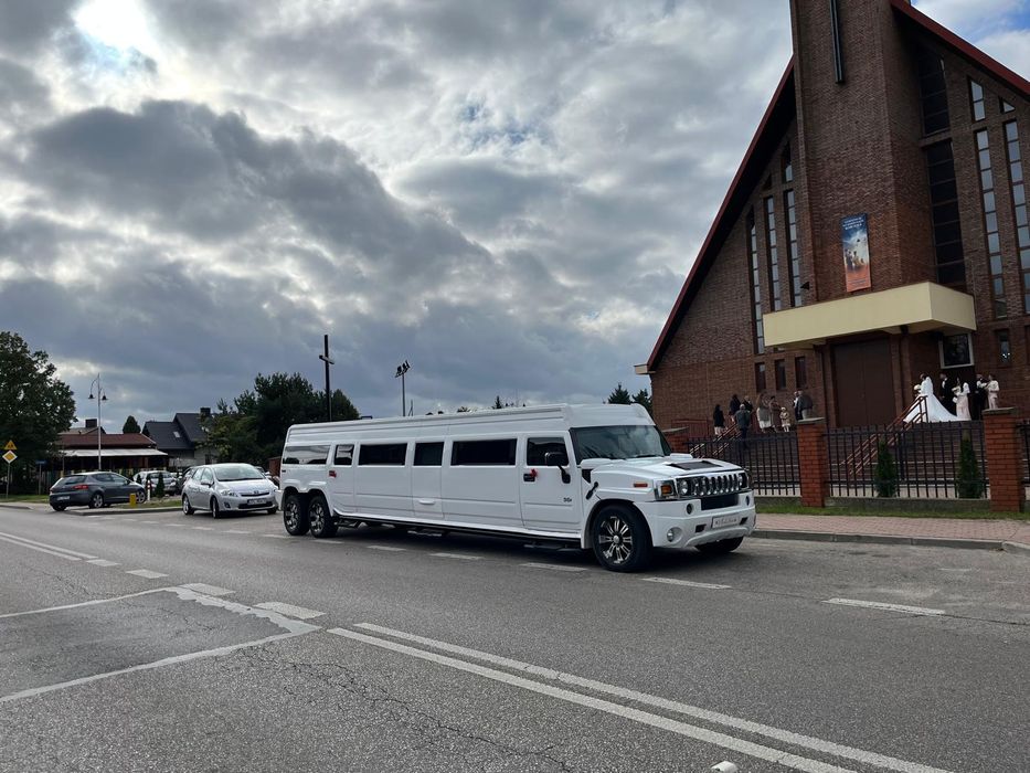 Limuzyna na sylwestra, urodziny, studniówkę, panieński, kawalerski