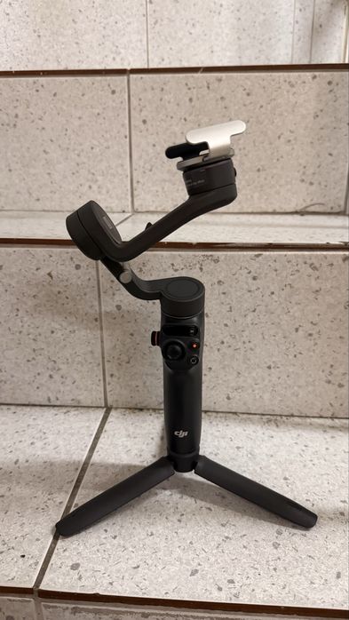 DJI Osmo Mobile 6 (OM6) Gimbal | Completo com Caixa | COMO NOVO