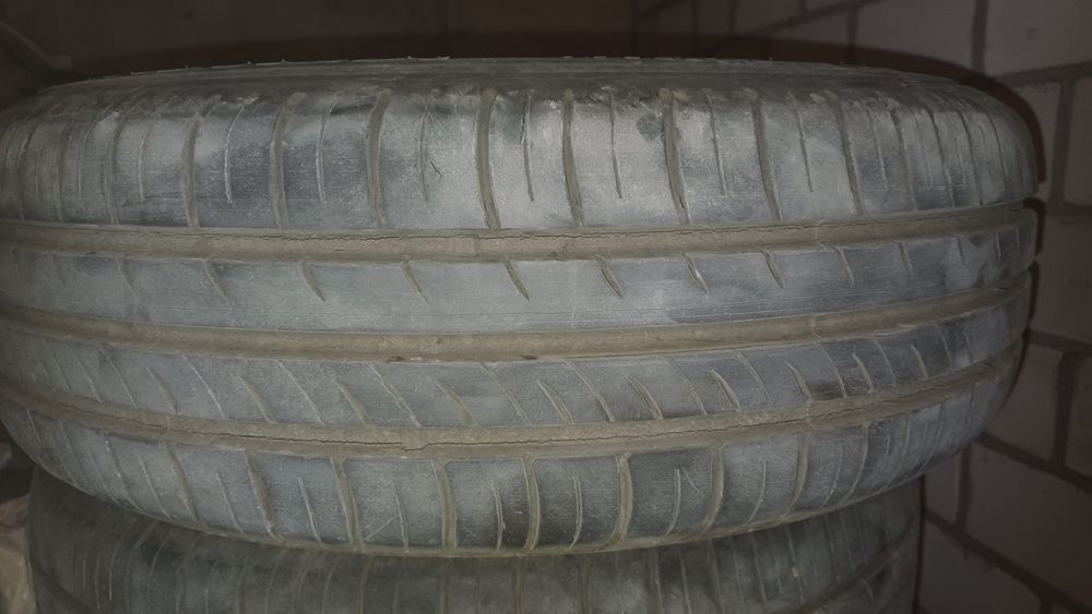Sprzedam opony  letnie 185/65r15 z 2021r