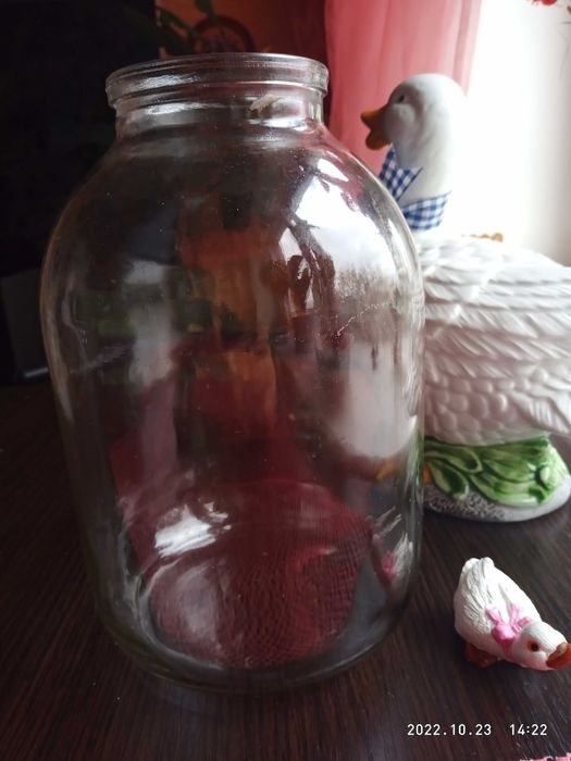 Банка стікляна  3 літри.