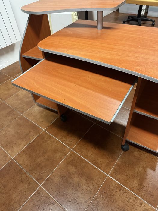 Secretaria como nova