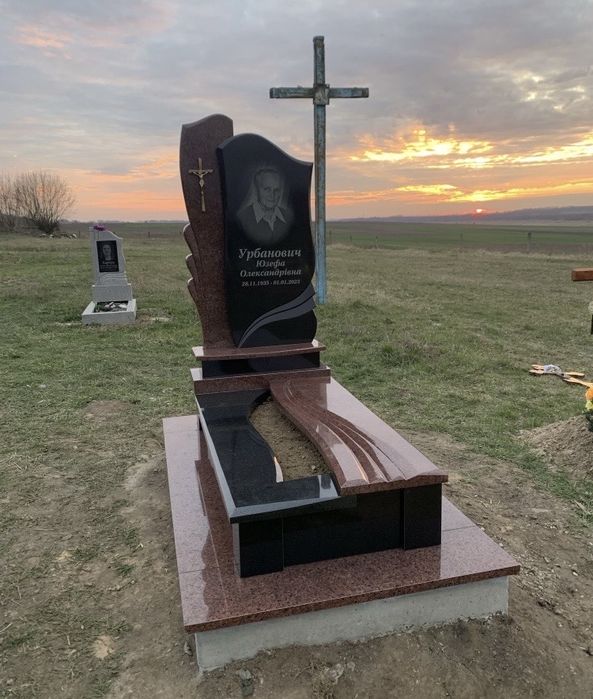 Памʼятники найдешевші в регіоні від 6000