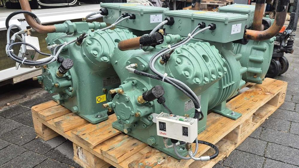 Sprężarka chłodnicza BITZER 4HE-15Y-40P 73,7 m3/h 38,5 KW