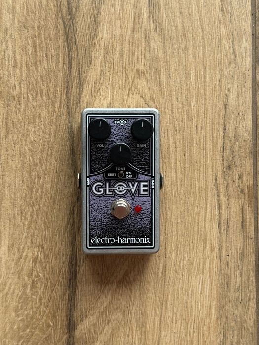 Glove Electro Harmonix