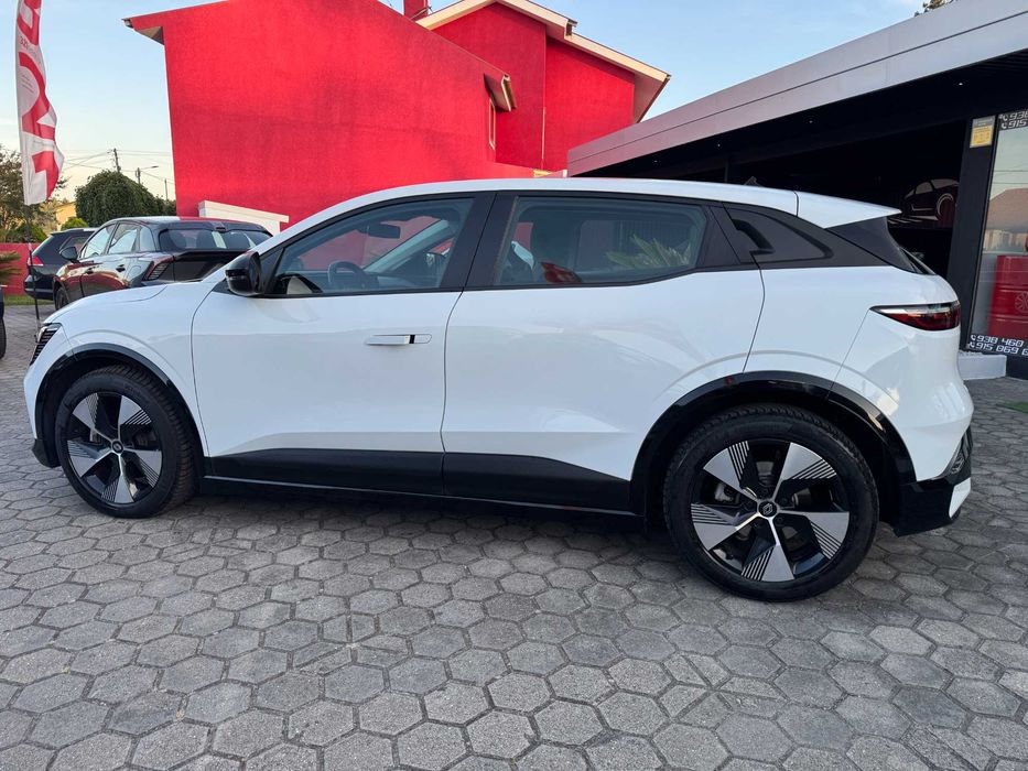 Renault Mégane E-Tech EV60 Evolution Optimum Charge — photo 4
