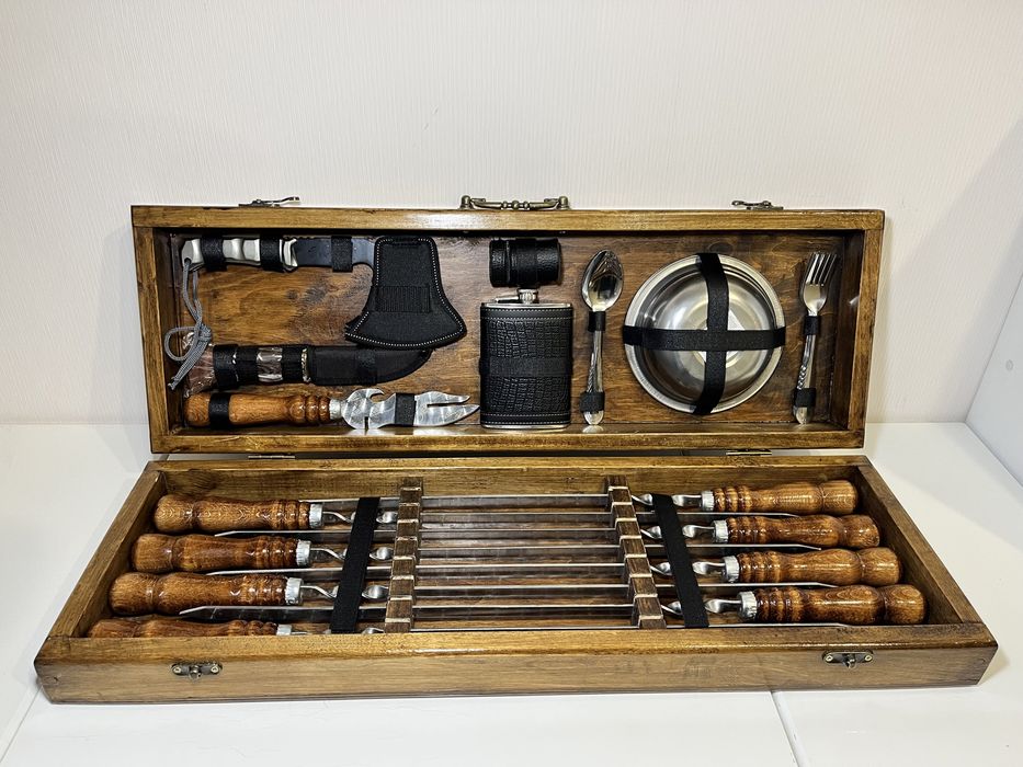 Подарочный набор шампуров в деревянном кейсе