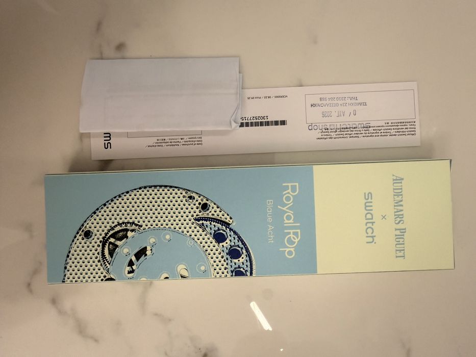 Культовий годинник Swatch AP