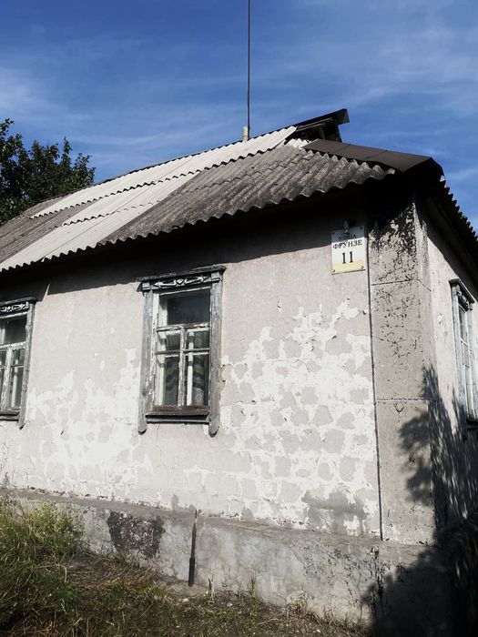 Продам 1/2 будинка