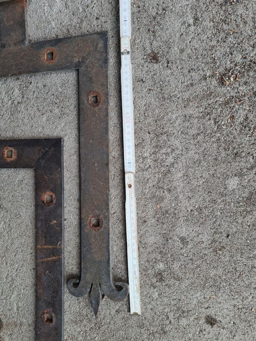 Zawiasy ozdobne do bram