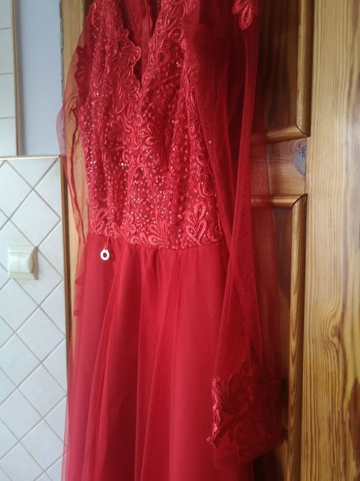 Suknia wieczorowa czerwona