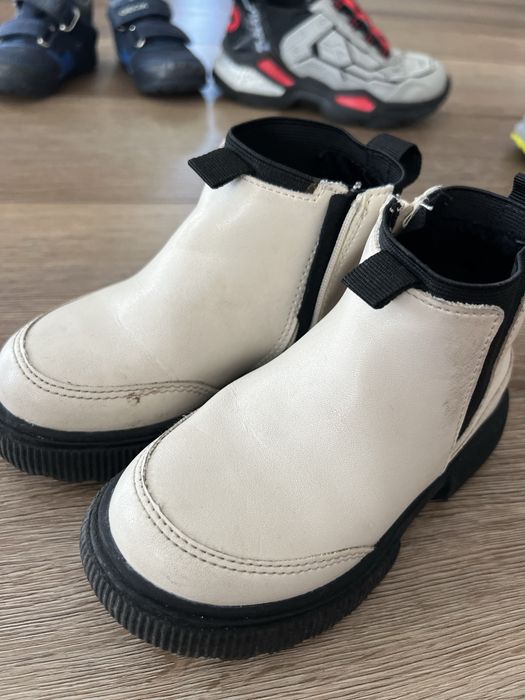 Чобітки Zara, 24