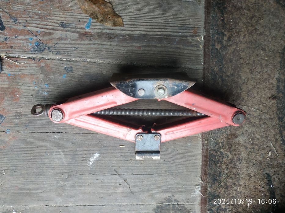 Домкрат жигуль,волга