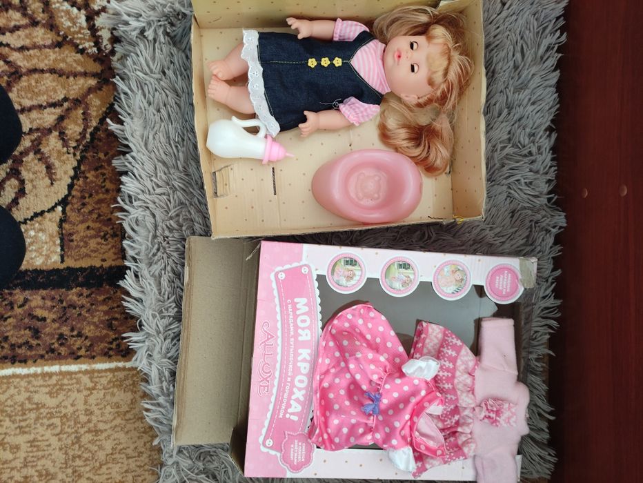 Лялька для дівчинки