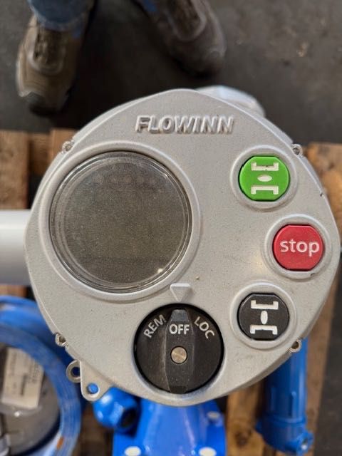 zasuwa DN 150  ze sternikiem elektronicznym przepływu