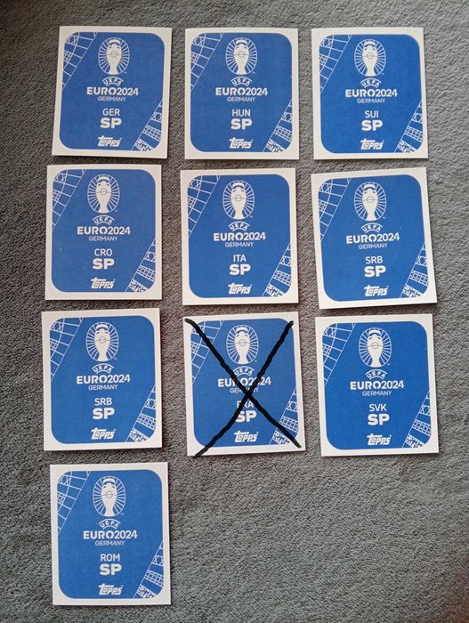 Vários cromos Euro24 Topps SPs normais (não assinados) e assinados
