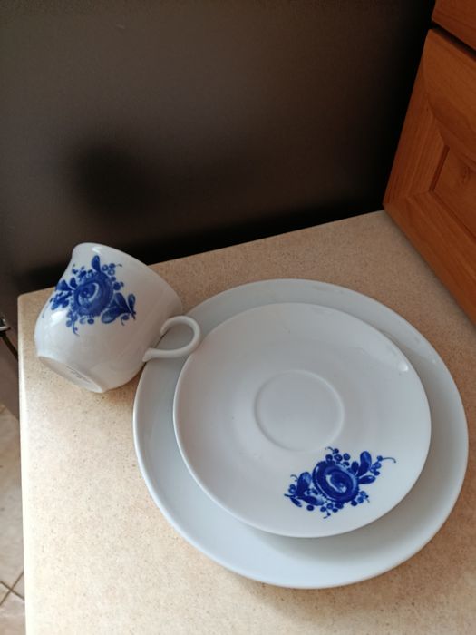 Śliczne stare trio porcelana Henneberg
