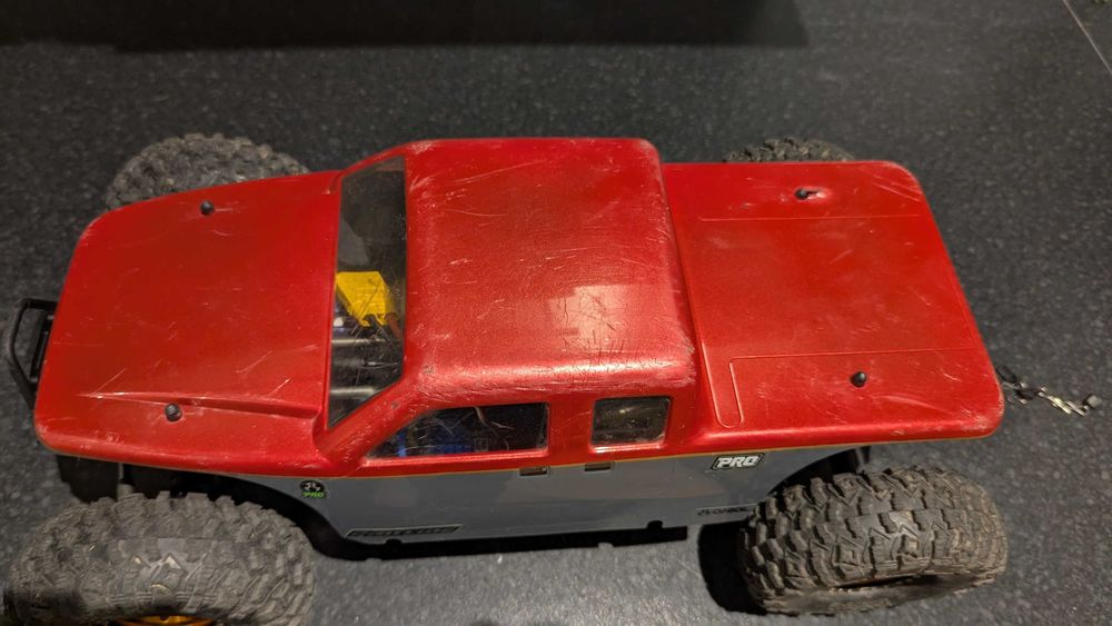 Axial Scx10 pro Crawler