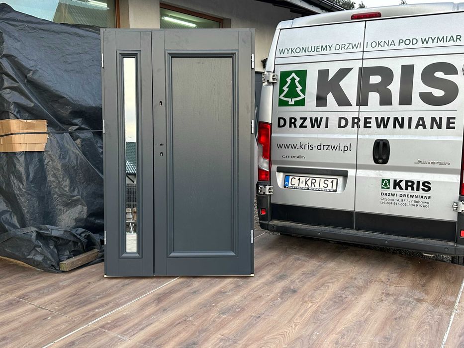 Drzwi zewnętrzne drewniane900 OFERTdwuskrzydłowe  128 antracyt ral7016