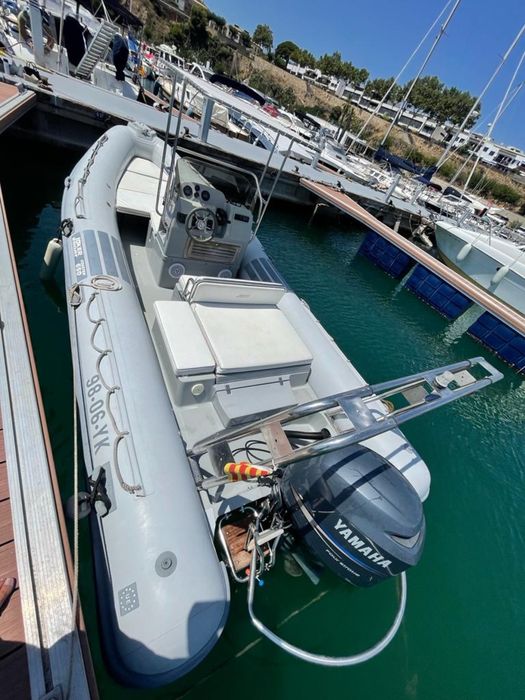 Joker Boat 650 Plus - 6,80m motor Yamaha 150cv