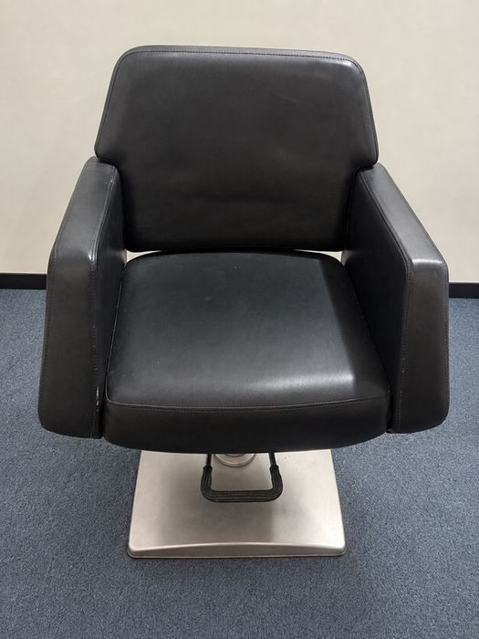 Vende-se cadeira de cabeleireiro