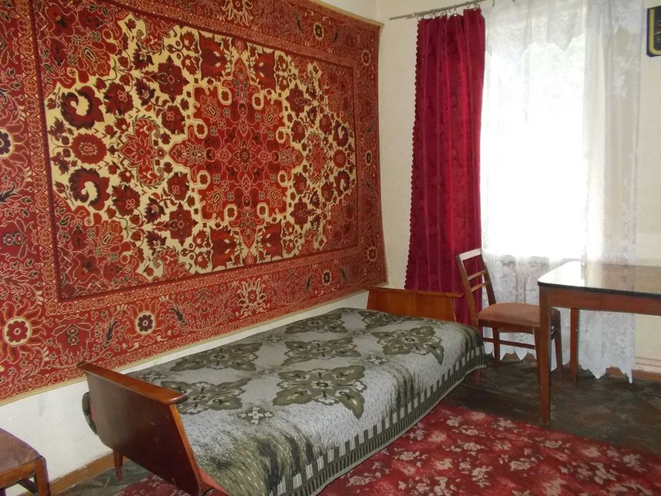 Продам 4-х кімнатну частину будинку 57м2 +3 сот Л.Українки м. Чернігів