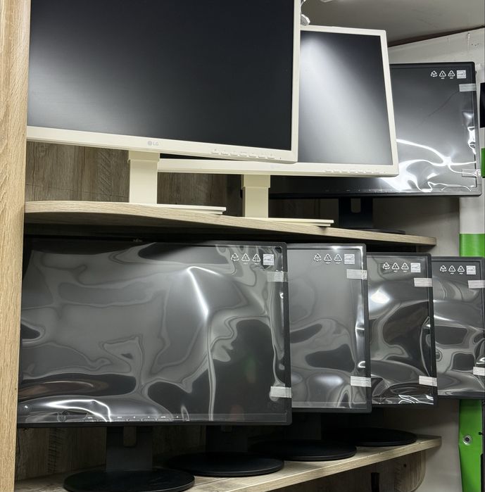 Монітор 24" Fujitsu B24-8 TS Pro Full HD 1920x1080