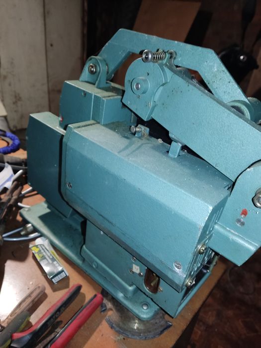 Кіно проектор україна5