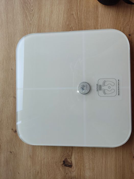 Весы Huawei AH100