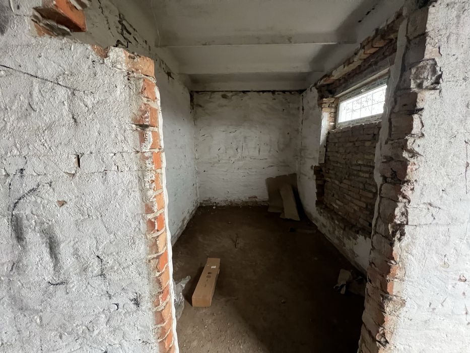 Нежитлові приміщення, комерційного призначення, ферми