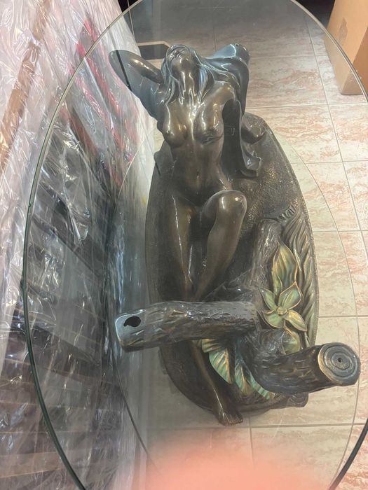 Mesa de centro em vidro