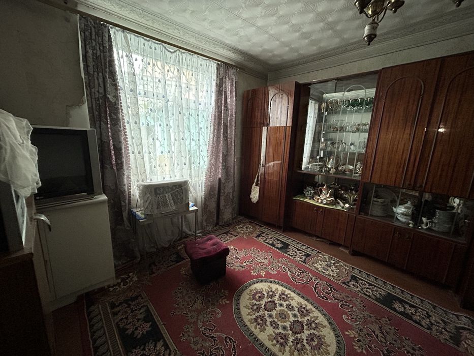 Продаю ДВА дома за ціною ОДНОГО, гараж, вул. 3 воєнна - Купорна