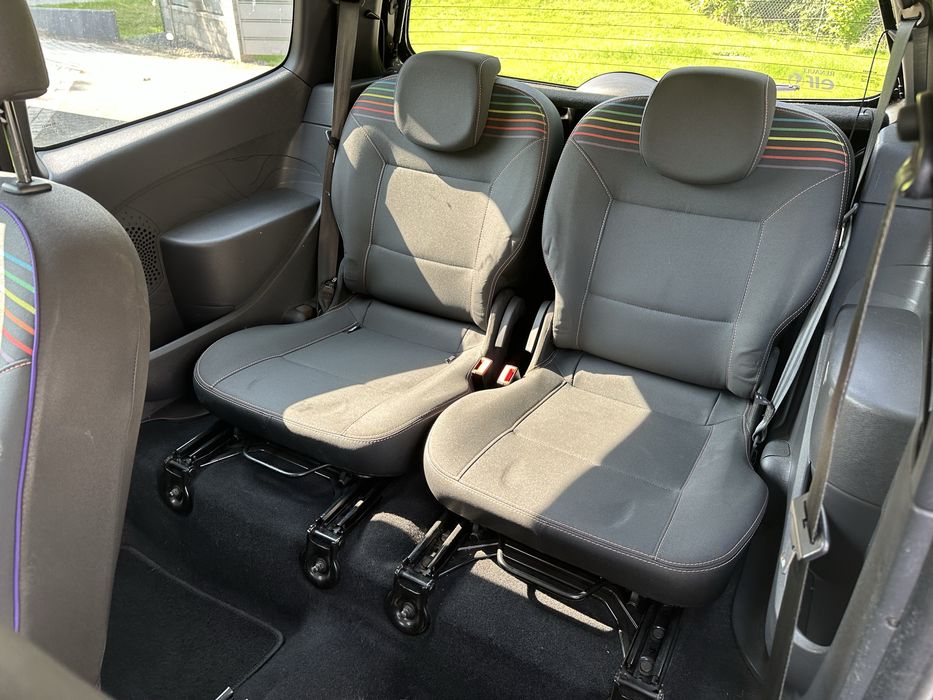 Renault Twingo benzyna klimatyzacja maly przebieg stan bdb poserwisie