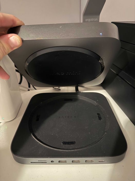Mac Mini i7 64GB 512 SSD + HUB USB-C