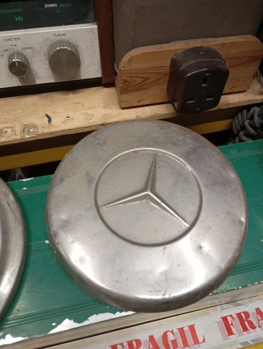 Lote de tampões automóveis antigos